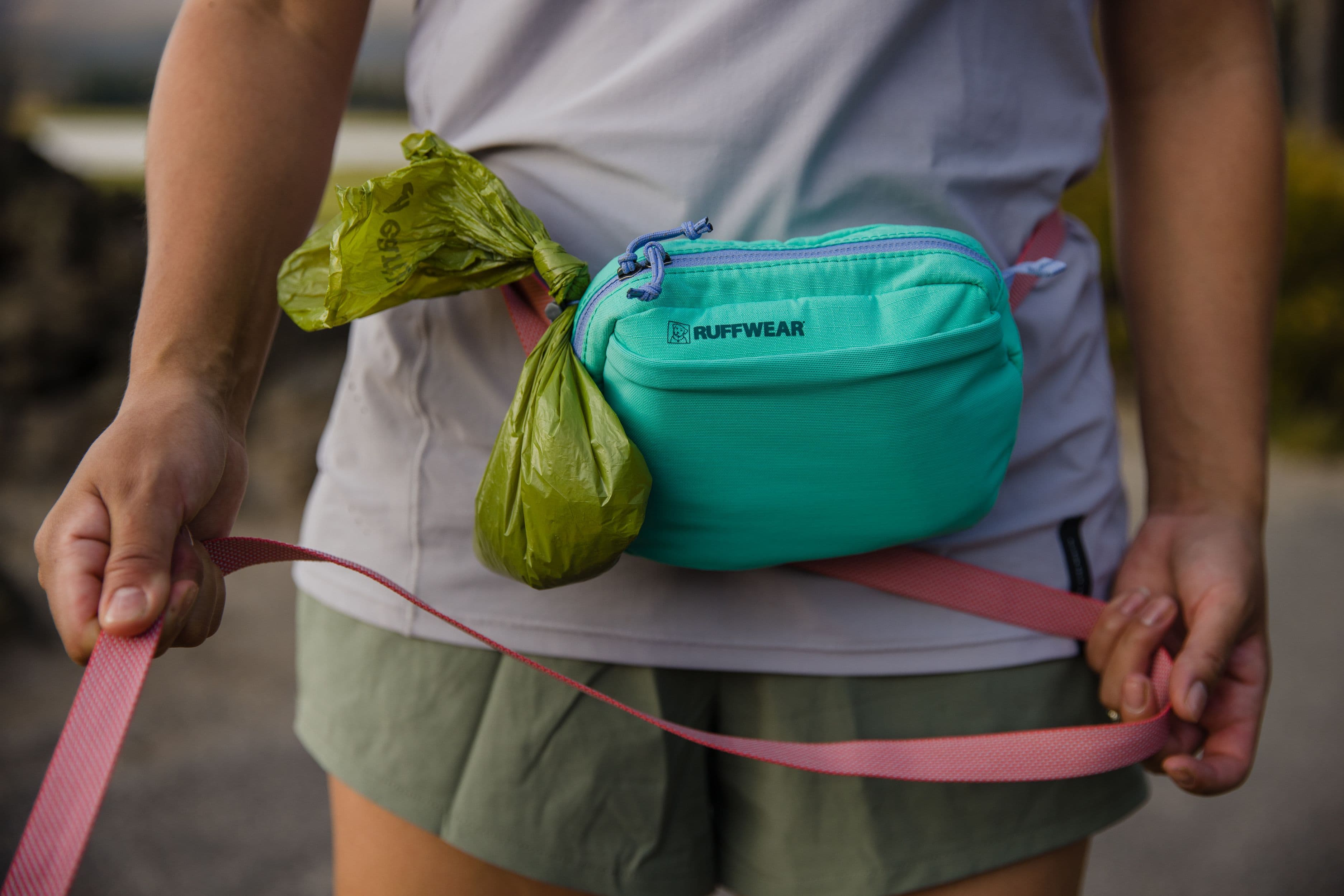 RuffWear Stash Bag Plus tarvikelaukku, mintunvihreä