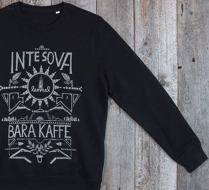 Lemmelkaffe Inte Sova Crewneck collegepaita, musta