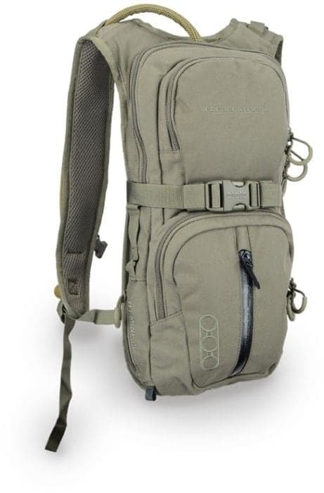 Eberlestock Mini Me Hydro Pack 6-9L Sisältää 3L Juomarakon Military Green