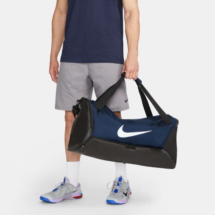 Nike Brasilia 9.5 Urheilukassi 60L – Kestävä ja tilava treeni- ja matkakassi aktiiviseen elämäntapaan