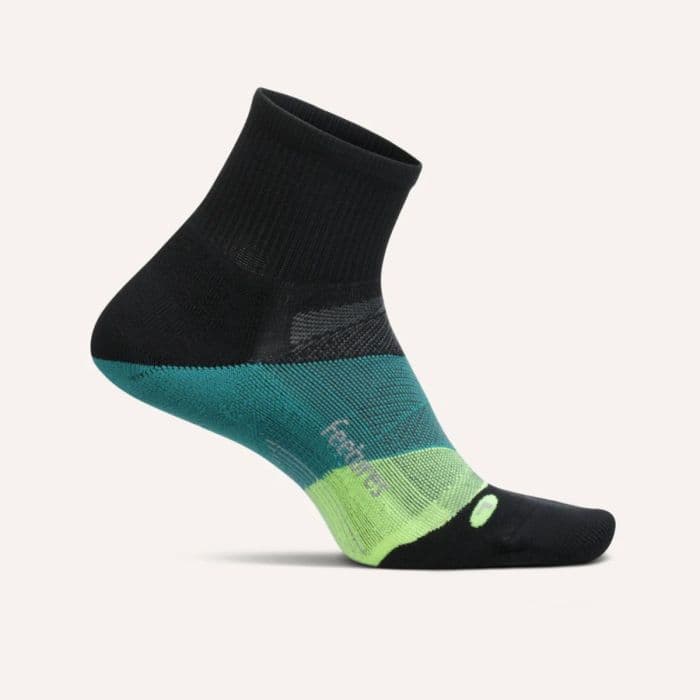 Feetures Elite Ultra Light Quarter Sukat XL (47-50) Musta/Vihreä/Sininen - Kevyet ja hengittävät juoksusukat RunningXpertilta